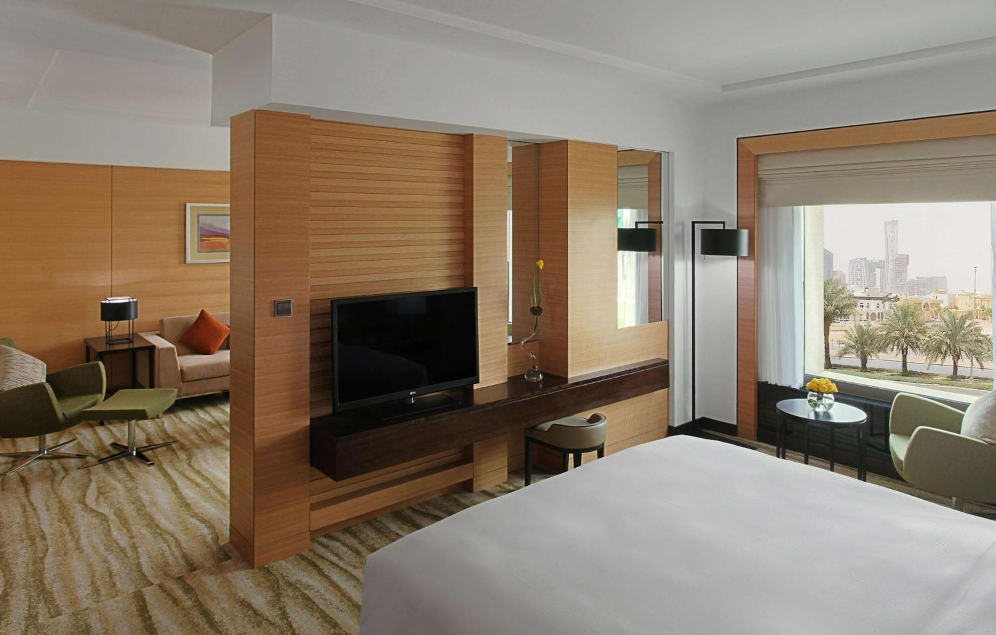Doubletree By Hilton Hotel Riyadh - Al Muroj Business Gate Riade Exterior foto